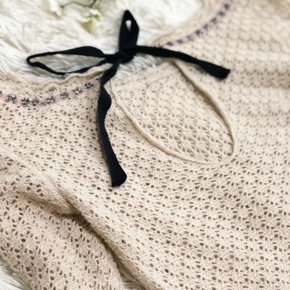 Sweet, soft Free People sweater - Picture 3 of 3